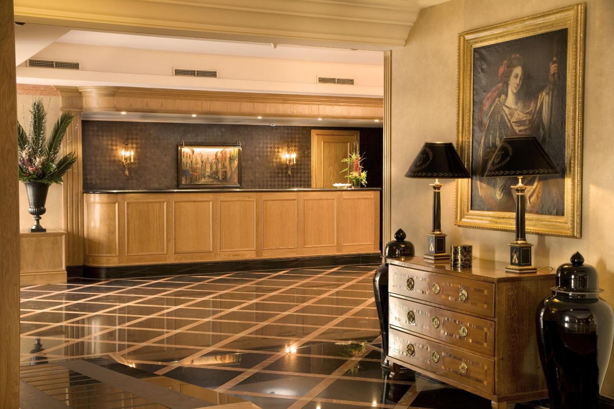 Hotel Real Palacio, Lisbon